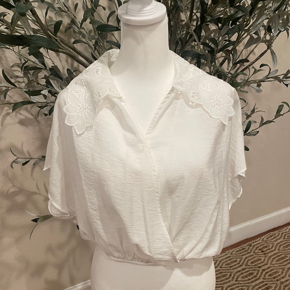 ZARA blouse/ never worn/ Sz M